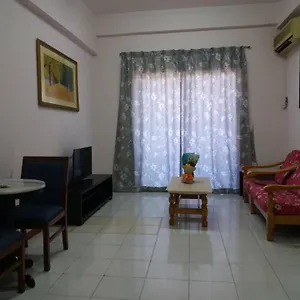 Edna Homestay @ Api-api Centre Kota Kinabalu