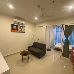 The Shore - Lucky 7 Apartment