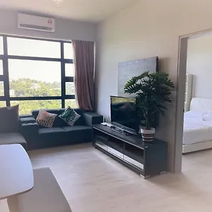 Jesselton Quay Homestay Apartment *