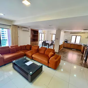 Apartment Penthouse Marina Court Vacation 4 Bedrooms 14pax *