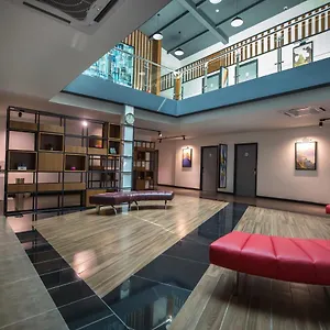 3-plus Hotel 2*
