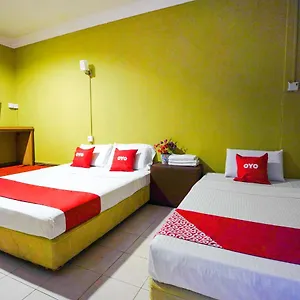 Hotel Oyo 89482 Casero 2*