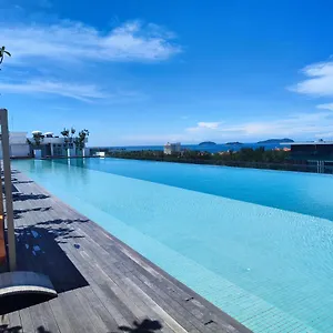 Sutera Avenue Homestay Apartment *