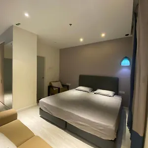 Aparthotel Elijahs