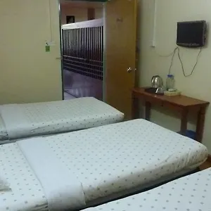 7 Hung Hung Hotel 2*