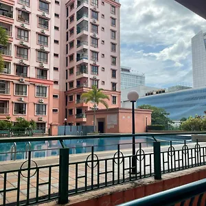 Apartment Pwt Marina Court *