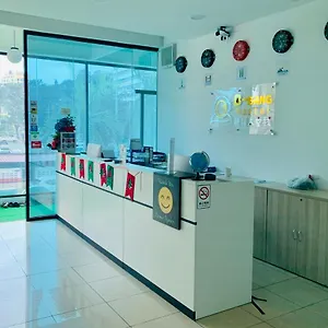 Spot On 89900 Jesselton Capsule Hotel 2*
